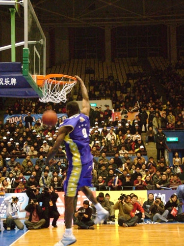 恩的出色发 恩的出色发