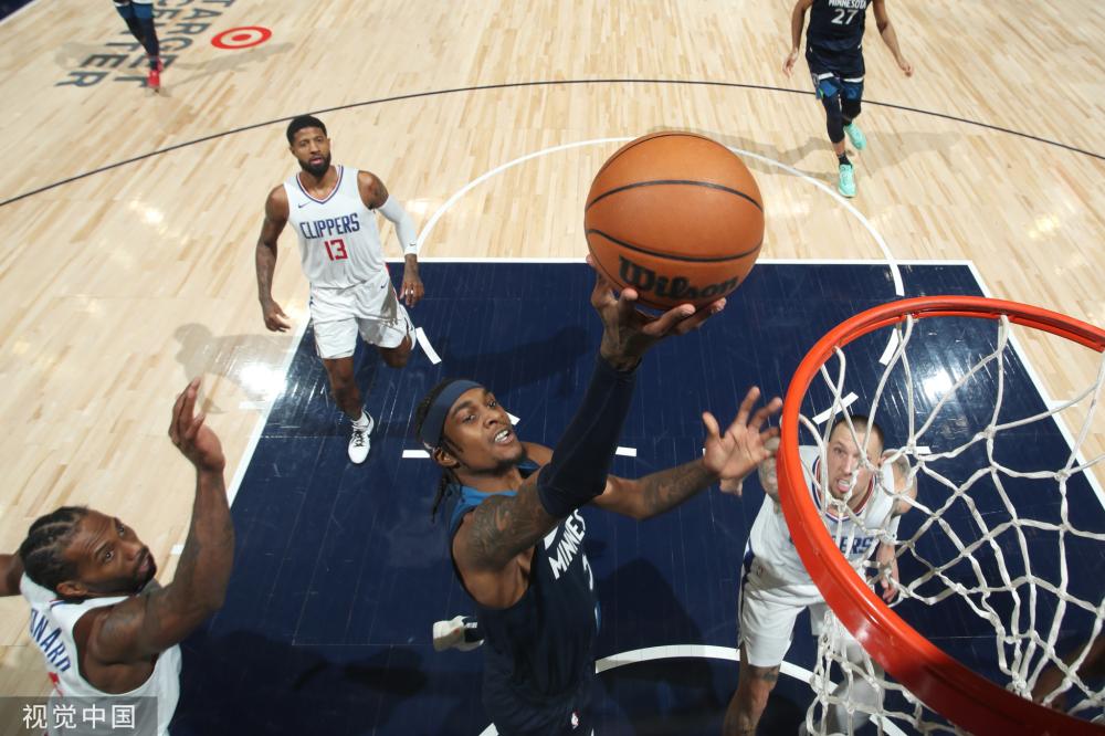 她制定了一 她制定了一