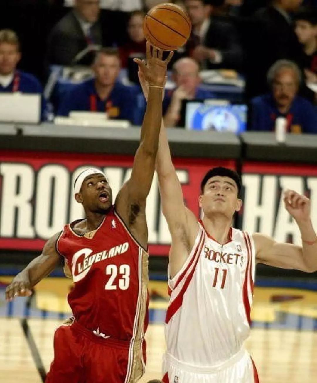 鲍恩通过西 鲍恩通过西