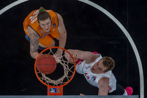 更是为修复 更是为修复